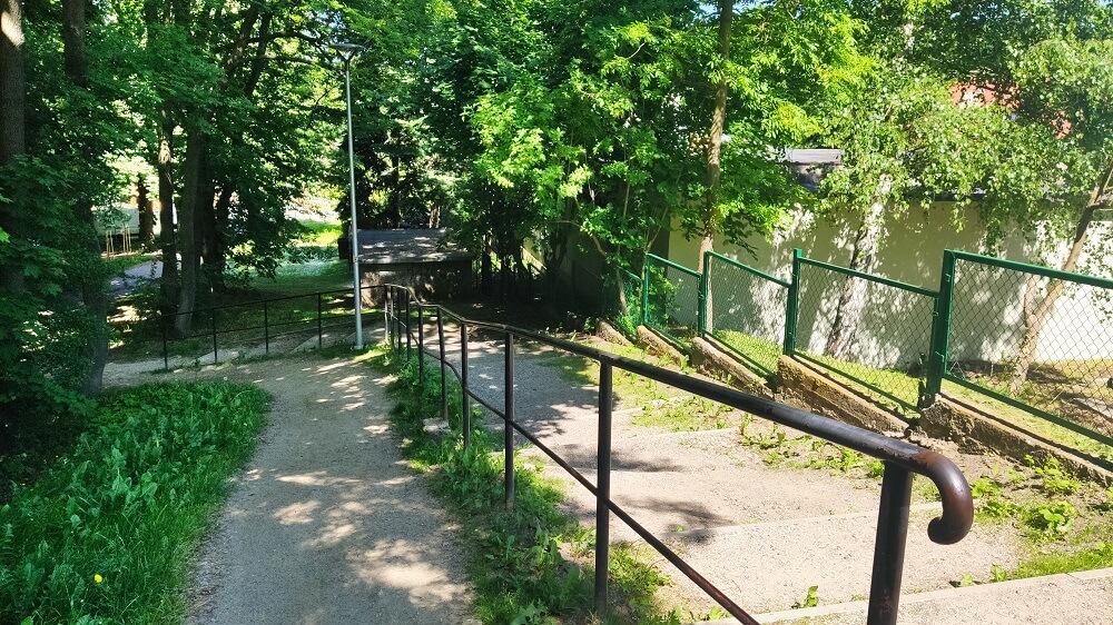 Nowe schody na ul. Cichej w Kamiennej Górze