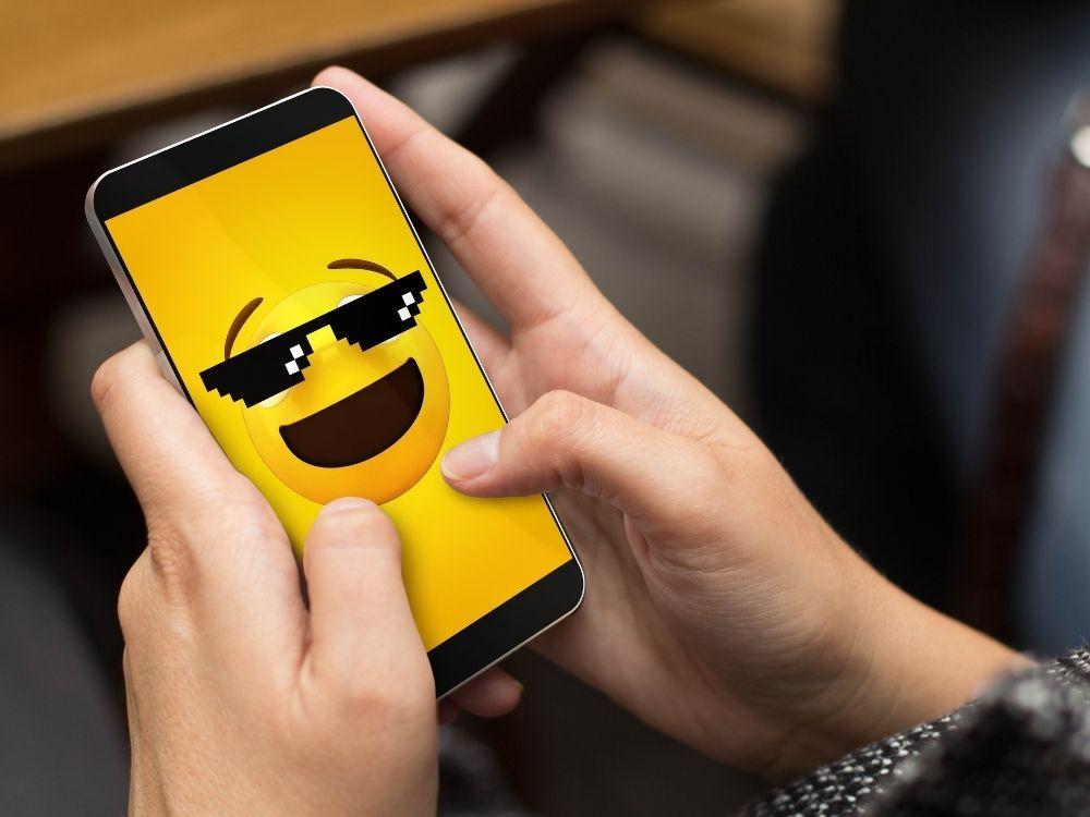 Memy i filmiki - różne twarze internetowej rozrywki