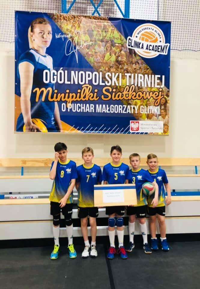 Brąz trójek