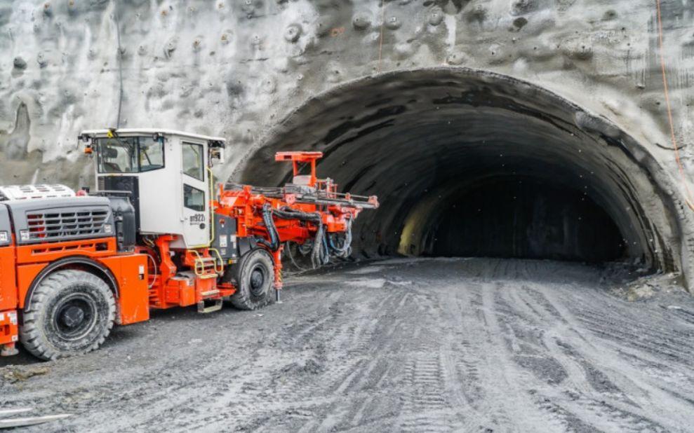 Prace przy tunelach