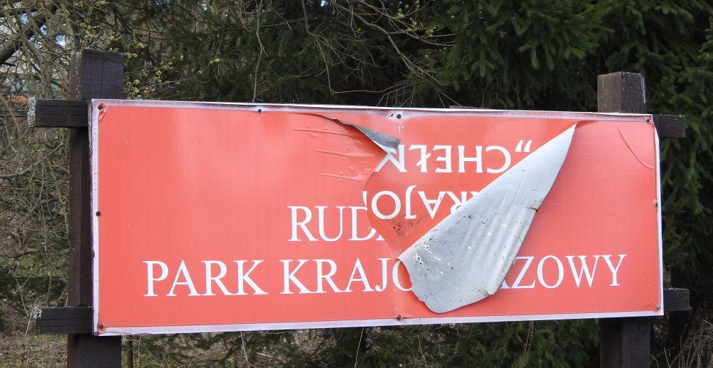 Zniszczona tablica - Twoja powiatowa
