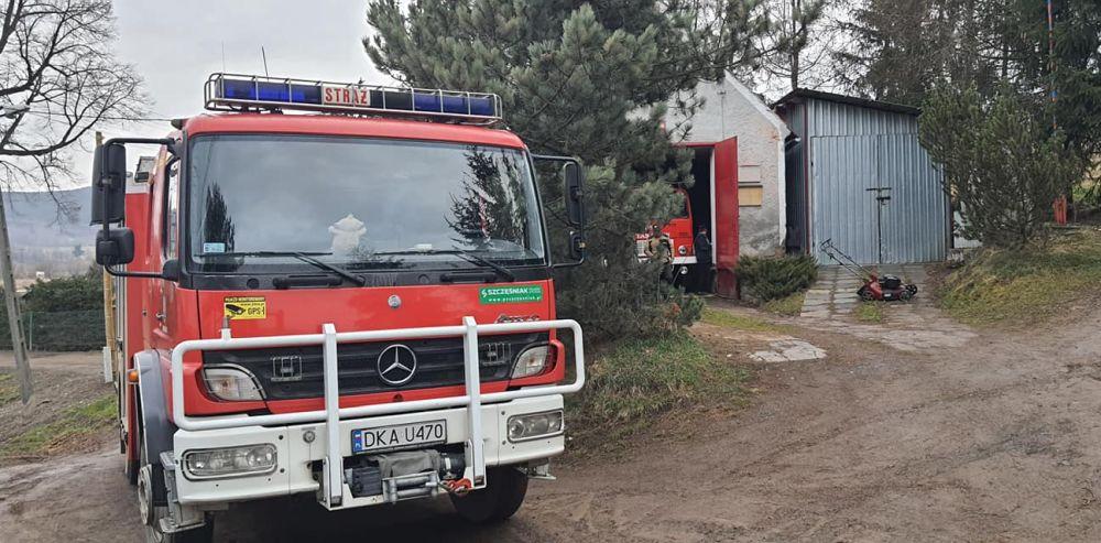 Mercedes w Ptaszkowie