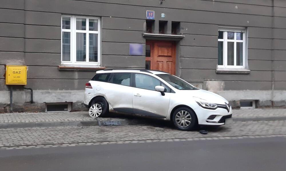 Uderzyło i odjechało