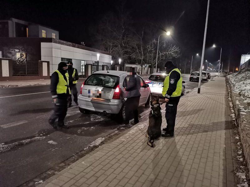 Nocne działania policjantów 