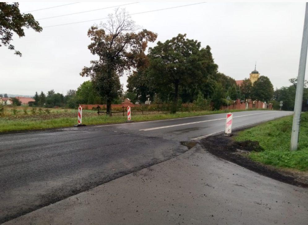 Trwa remont nawierzchni na drodze krajowej nr 35 na odcinku Świebodzice ? Mokrzeszów