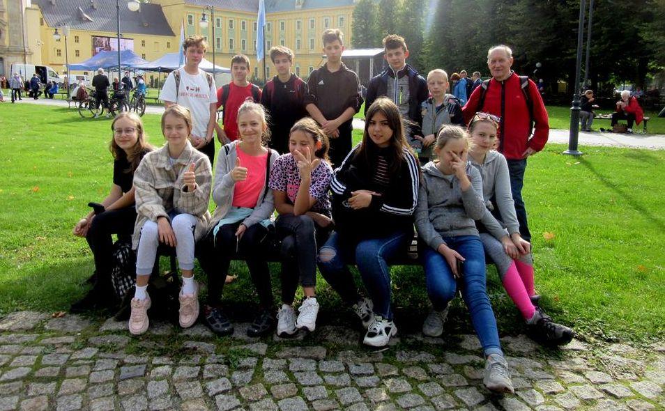 Jesienny spacer kamiennogórskich piechurów