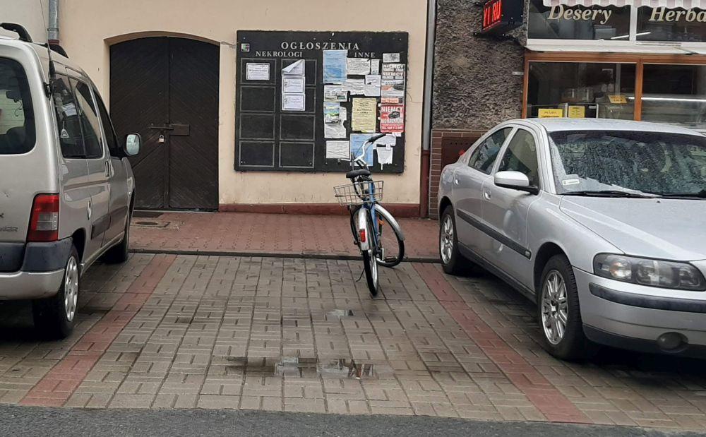 Rower na parkingu - Twoja powiatowa