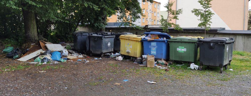 Kolejna góra śmieci - Twoja powiatowa