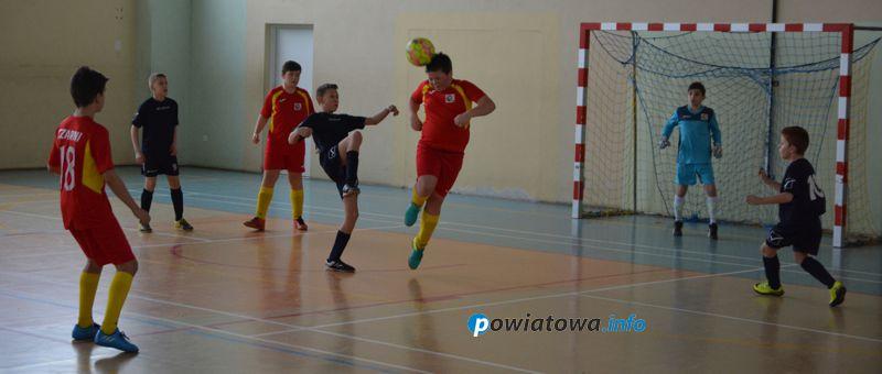 Halowa piłka LZS-ów