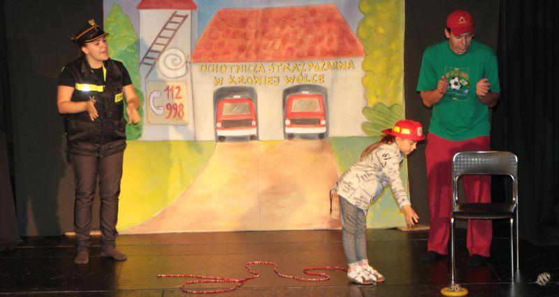Teatralny strażak