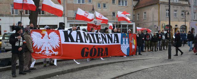 Przeciwko imigrantom