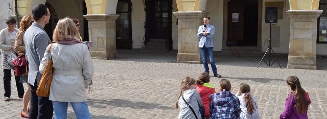 Czytali na rynku