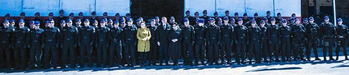 Premier u policjantów