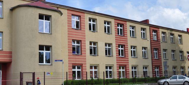 Przejęli szkołę