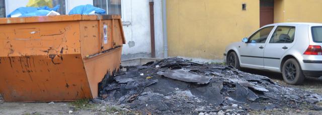 Śmieci w piaskownicy - Twoja powiatowa