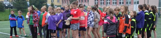 Piłkarki z podstawówek