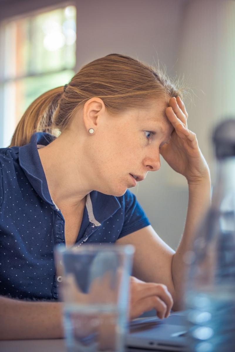 Przeciekający kubeczek menstruacyjny - jak zaradzić temu problemowi?