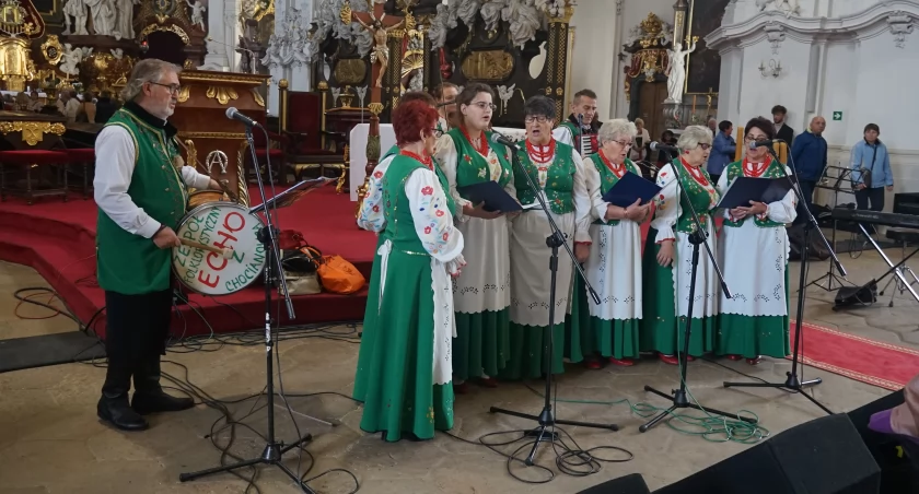 Pielgrzymka Żywego Różańca oraz Przegląd Zespołów Folklorystycznych