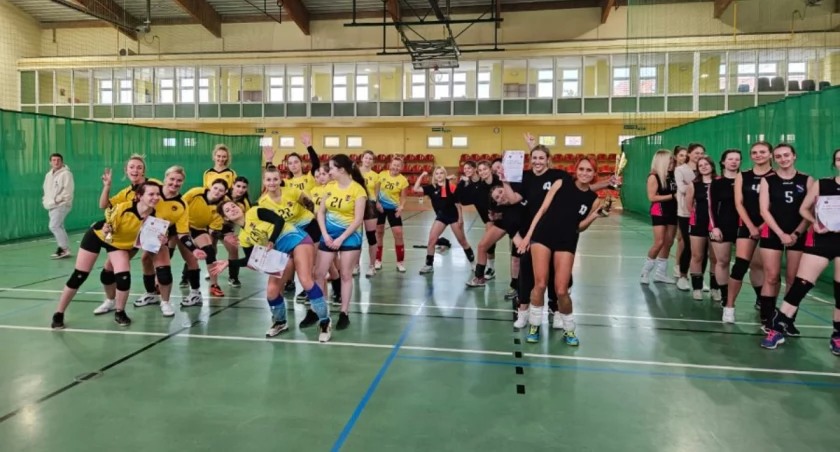 Wyrównany finał strefy
