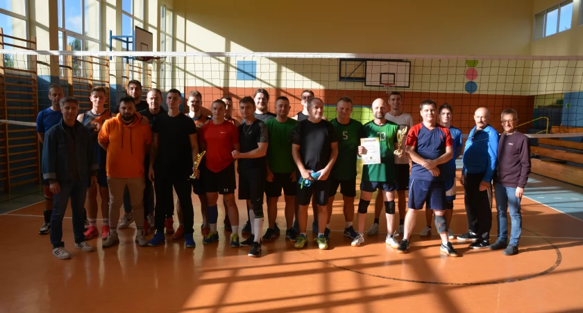 Powiatowy finał siatkówki w Marciszowie