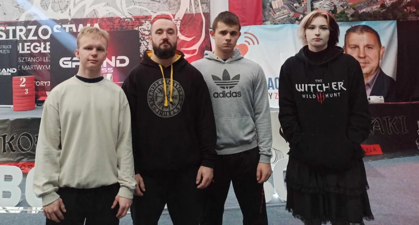 Patriotyczne wyciskanie w Złotoryi