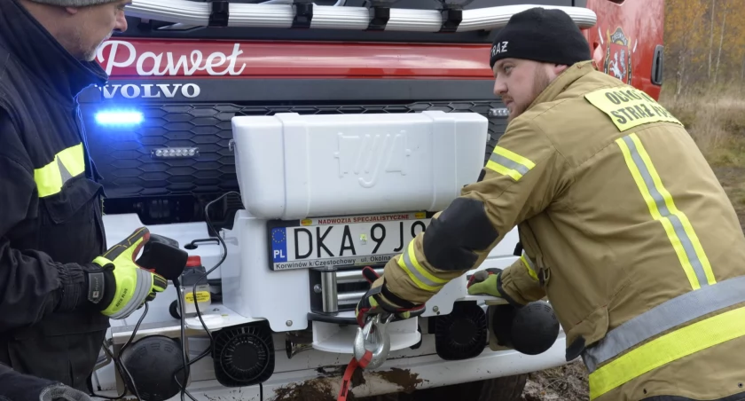 Pojeździli po kamieniołomie