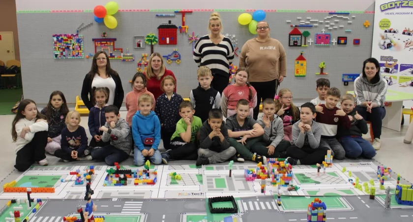 Pełna emocji i radości wizyta drugoklasistów w STEAM Kids Tech i SOWIE