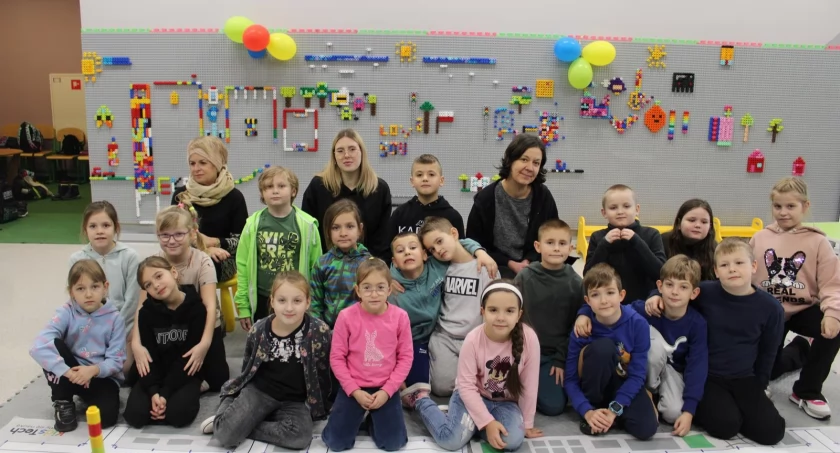 Wesoła i ekscytująca nauka poprzez zabawę w Kids Tech i SOWIE.   