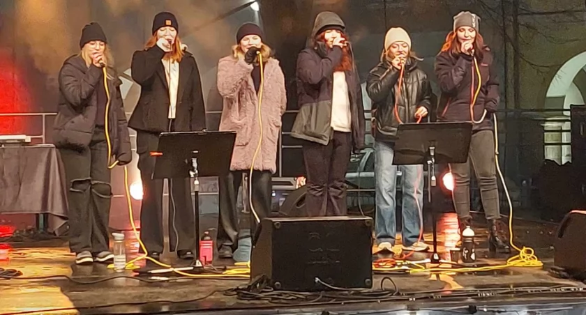 Trwa jarmark na kamiennogórskim rynku