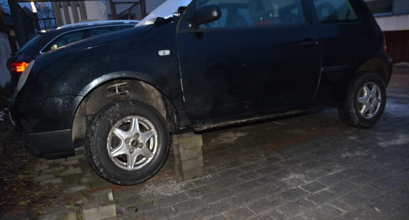 Kradzież na szpitalnym parkingu