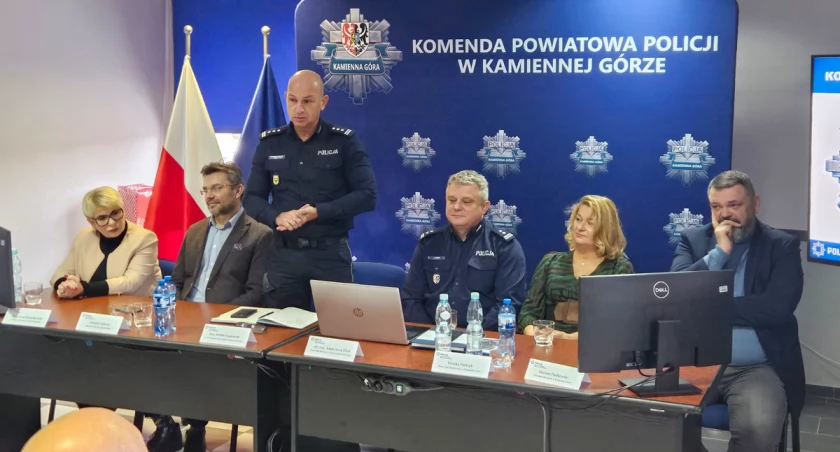 Odprawa i policyjne mianowania