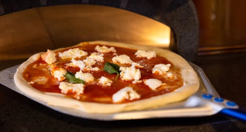 Międzynarodowy Dzień Pizzy - gdzie najlepsza pizza w powiecie kamiennogórskim