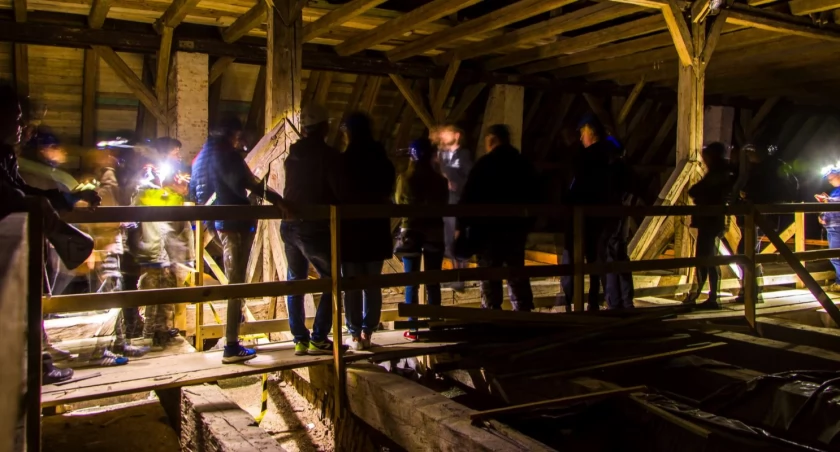 Nocne Zwiedzanie w Krzeszowie