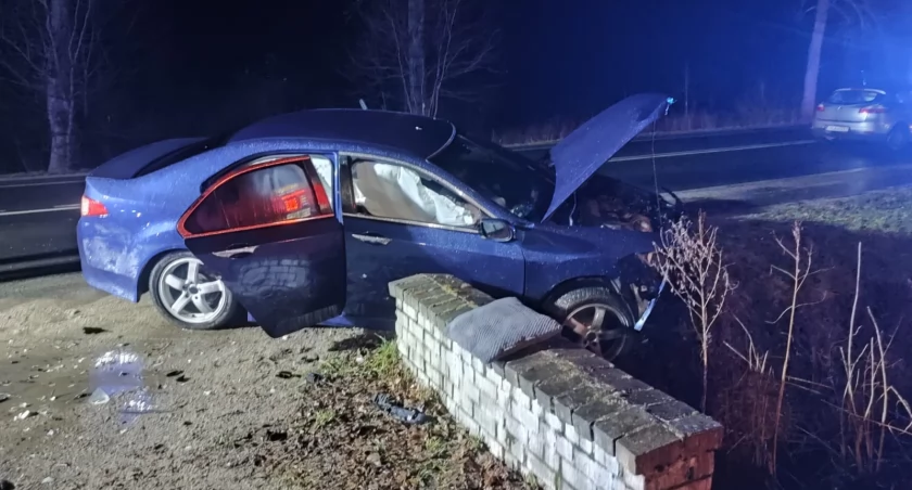 Zderzenie na prostej drodze