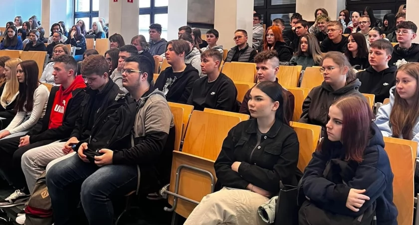 Kamiennogórscy sprzedawcy na uniwersytecie