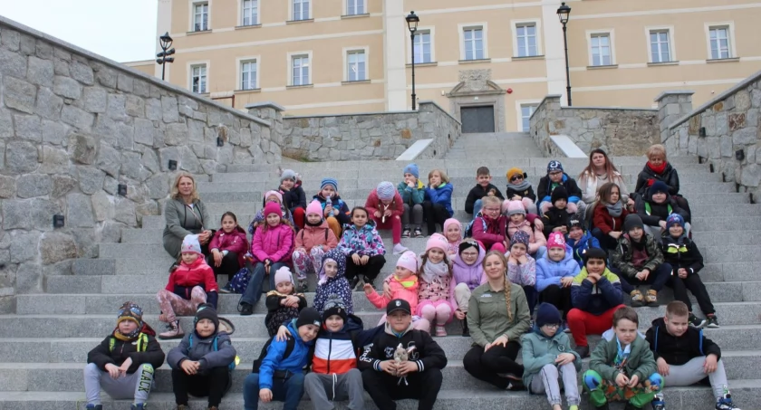 Poznali atrakcje Centrum Przyrodniczo-Edukacyjnego KPN - Pałac Sobieszów.