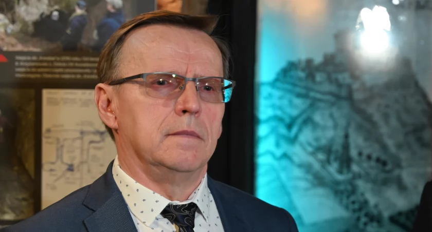 Ile zarobi burmistrz Kamiennej Góry?