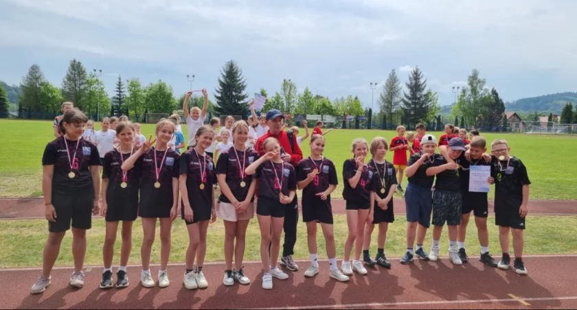 Lekkoatletyczne zmagania czwartoklasistów