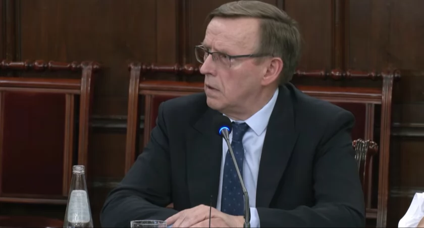 Bez absolutorium i wotum zaufania, ale z przyjętym sprawozdaniem finansowym