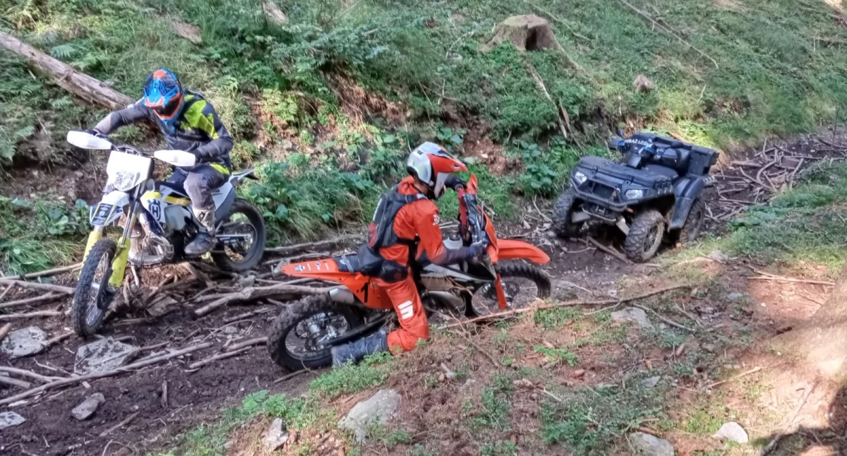 Wpadli kolejni motocykliści