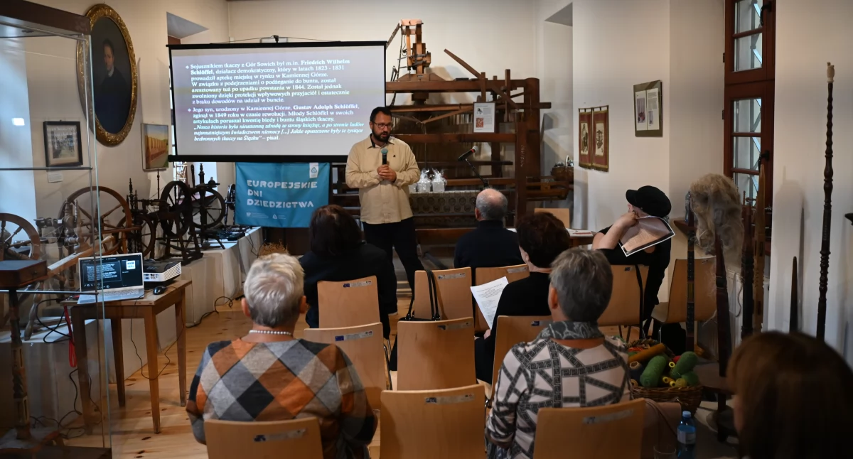 Historia zapisana w poezji