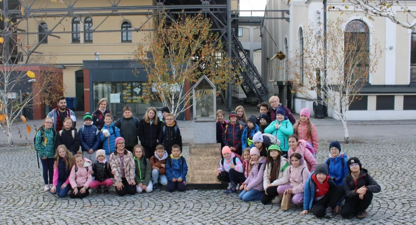 Poznawali historię górnictwa kamiennego w Wałbrzychu.