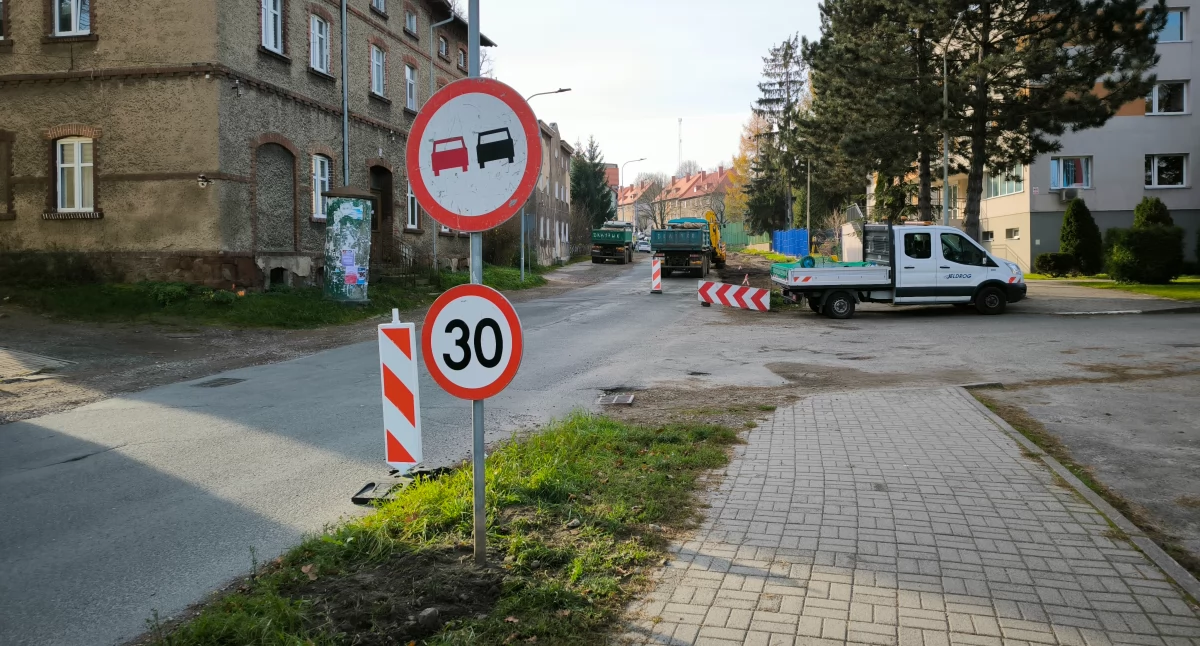 Utrudnienia na ul. Lubawskiej w Kamiennej Górze