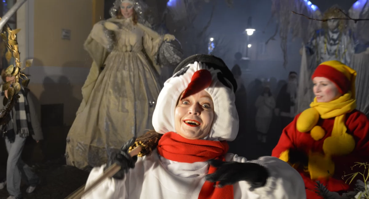 Świąteczna impreza na kamiennogórskim rynku