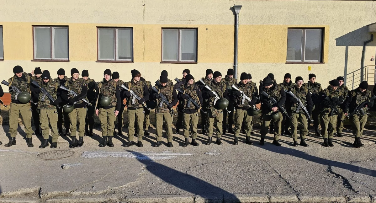 Uczniowie w wojsku