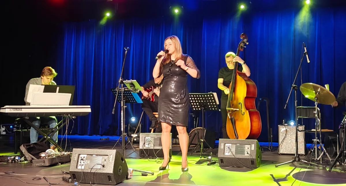 Koncert Swing Party i finisaż wystawy Wiesława Kozłowskiego w Kamiennej Górze