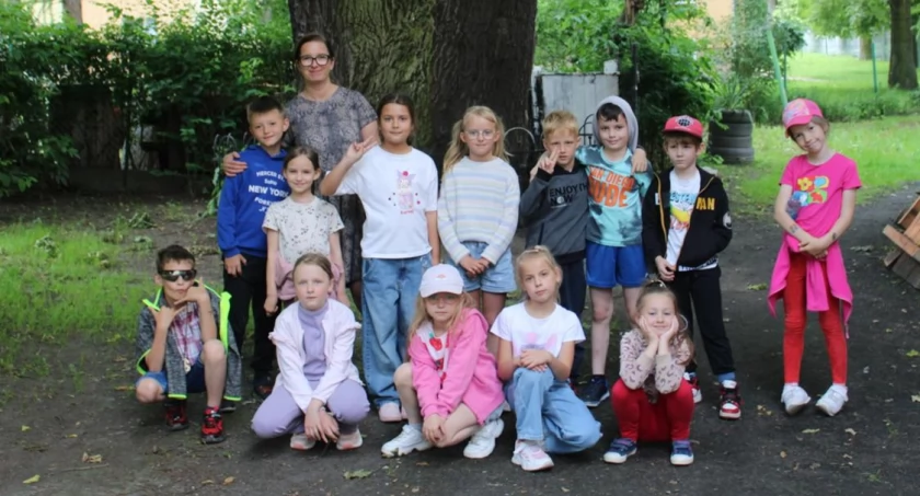 Tropiciele Przyrody poznali pomniki przyrody w pobliżu ich szkoły.