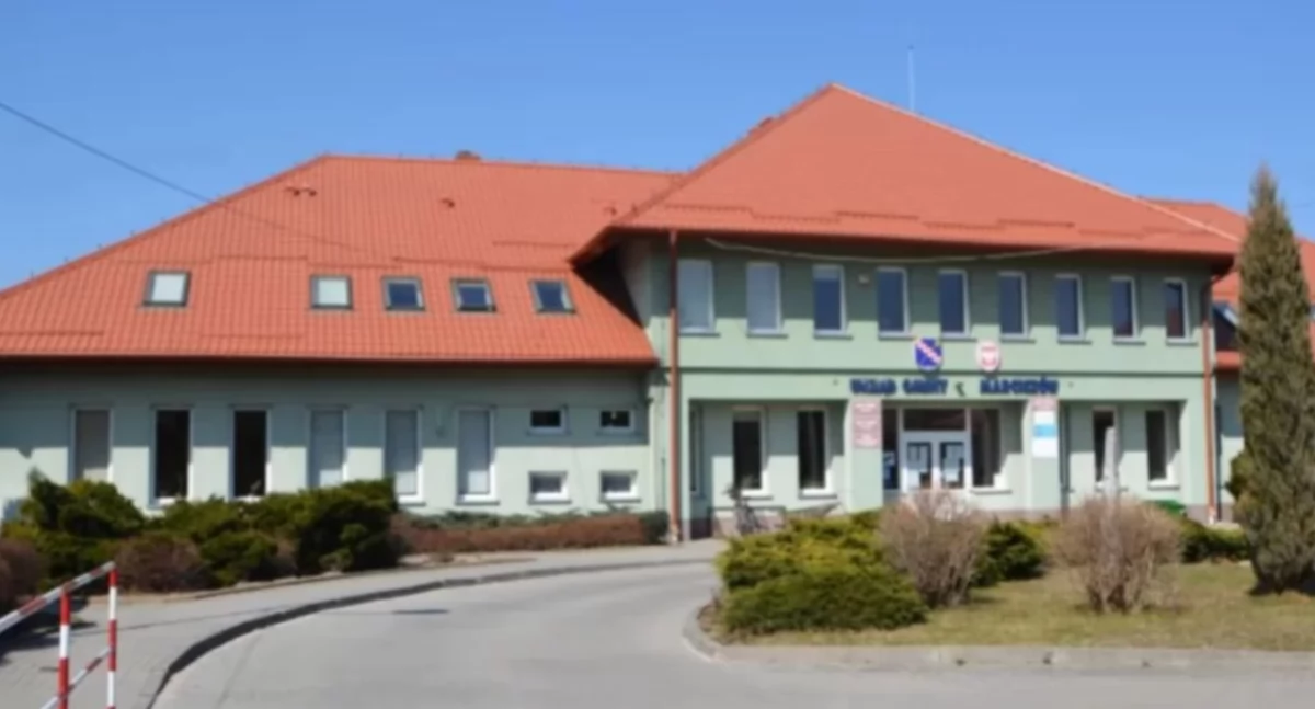 Dwie żółte kartki dla wójta