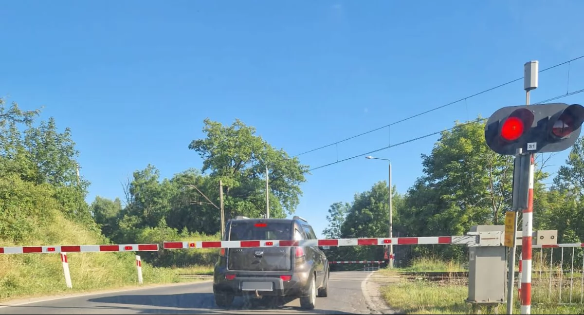 Niebezpiecznie na przejeździe