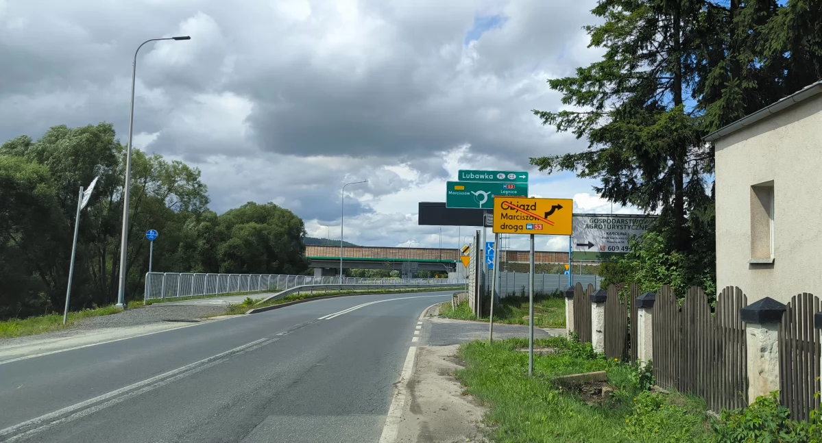 Z Marciszowa do Kamiennej Górzy przez Gostków?